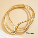 Choker necklace Gold - displayed on the table; vibe houses